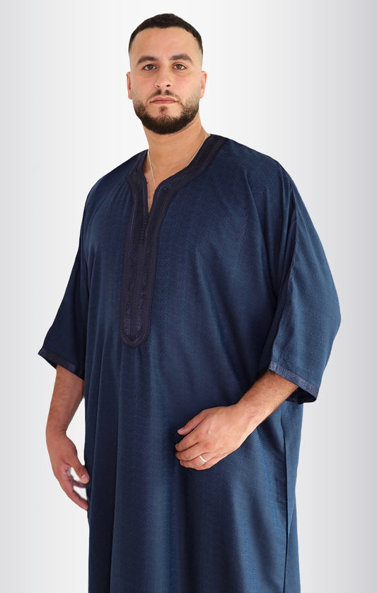 Thobe – En Traditionell Arabisk Klädedräkt